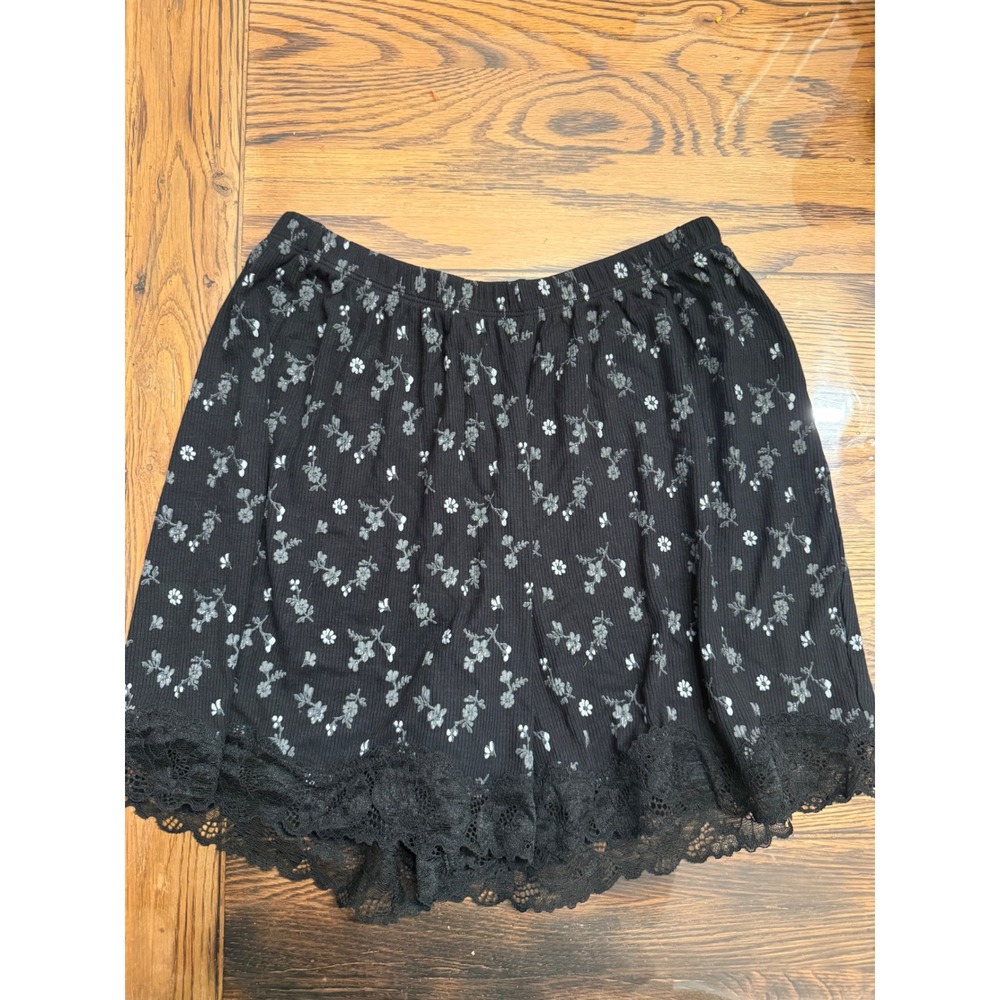 Aerie Sleep Shorts Womens XS Black Floral Lace Trim Ribbed Knit NWT